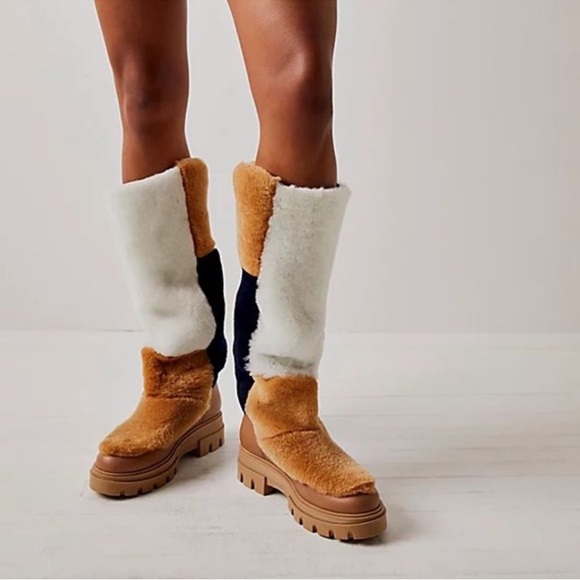 Free People Happy Thoughts Knee High Boots Neutral
Colorblock Shearling - Picture 1 of 8